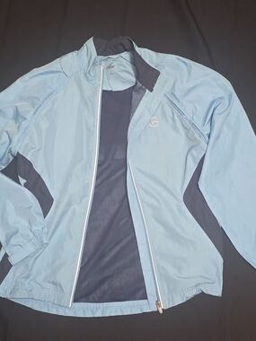 Light Blue Women's Windbreaker Running Jacket with Navy Accents